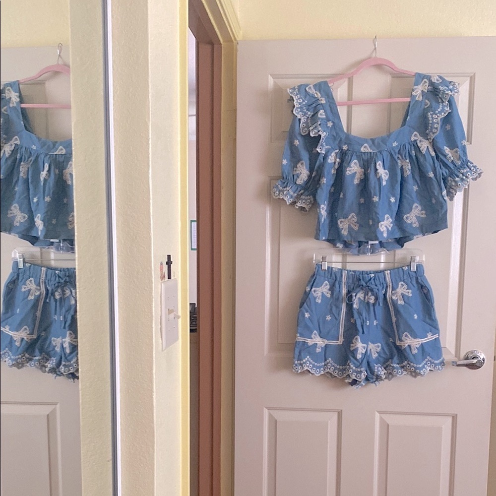 NWT MARBLE Blue Two-Piece Set with Lace Trim